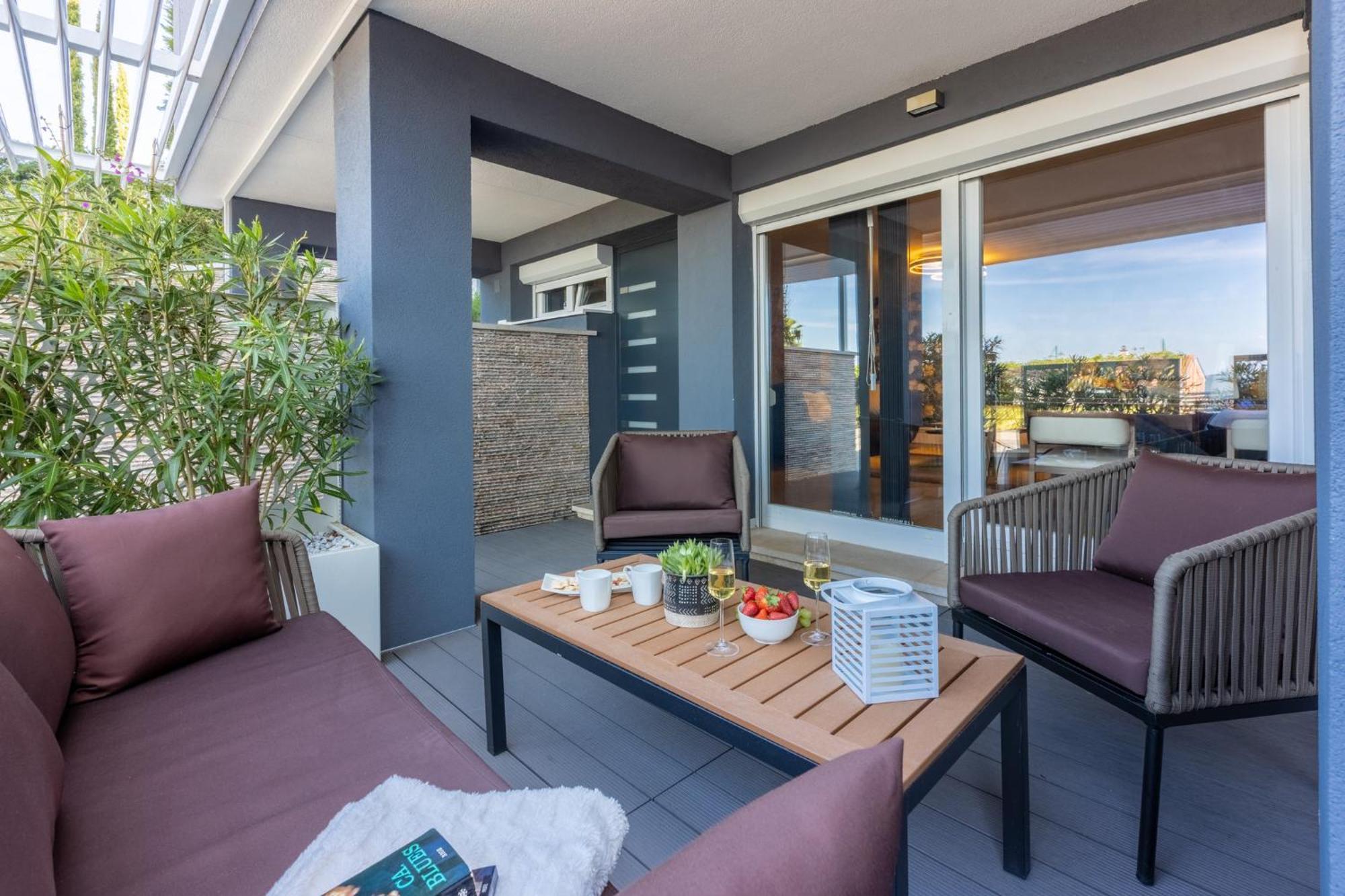 Panoramica Apartment With Whirlpool Crikvenica Eksteriør billede